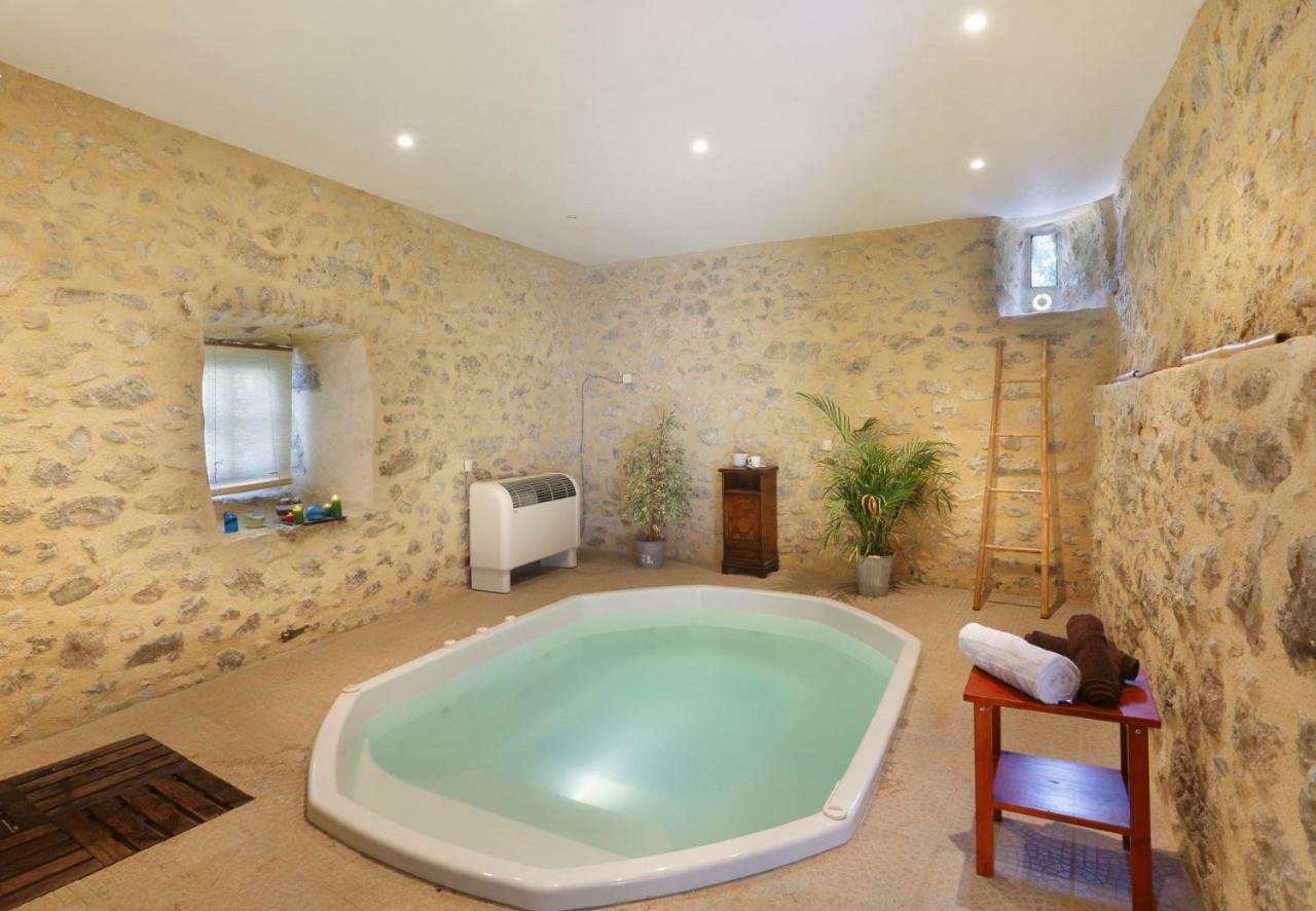 Bed and Breakfast Chateau De Montfroc Экстерьер фото
